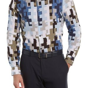 Perry Ellis slim-fit men’s dress shirt. Size M